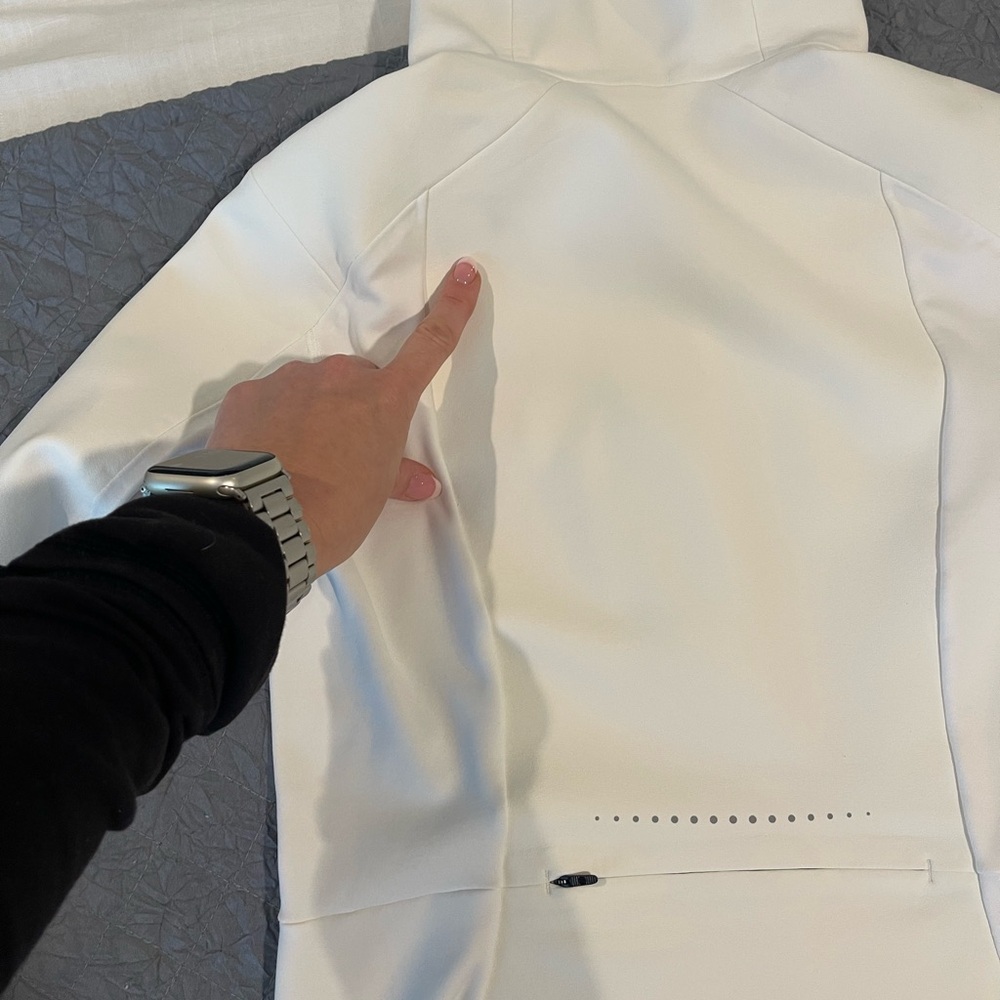 Lululemon Cross Chill Performance Jacket 6 - Picture 8 of 16